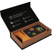 SCX.design W16 podświetlana bezprzewodowa podstawka ładująca z drewna 15 W , brazowy