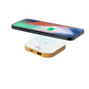 Ładowarka bezprzewodowa 15W ze zrecyklingowanych kartoników po mleku - biały