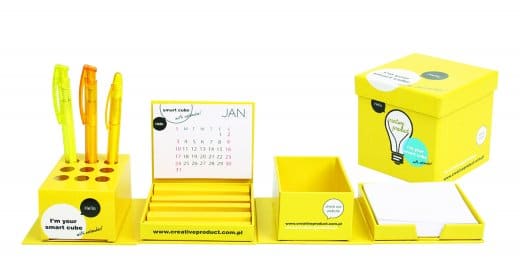 SMART CUBE 4 SMARTPHONE I SMART CALENDAR W OFERCIE FIRMY STUDIO SIEDEM GRZEGORZ ŻÓŁTOWSKI