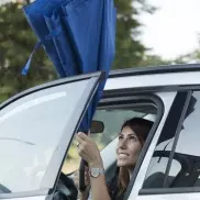 Odwracalny parasol manualny - niebieski