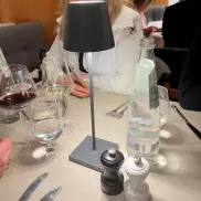 Lampka stołowa - czarny